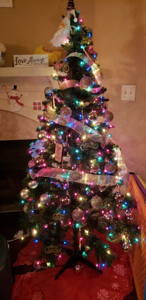 Use artificial Christmas tree to save money